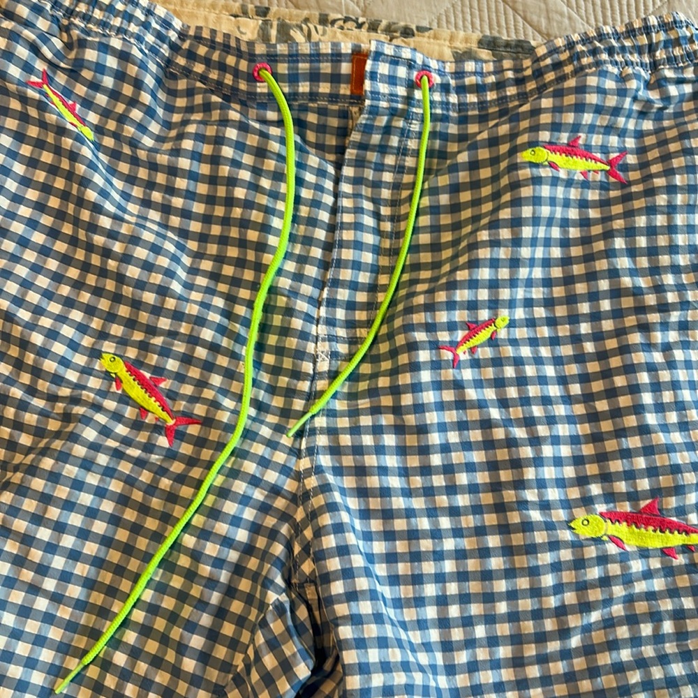 Vineyard Vines Blue and White Checked Swimsuit, with sharks embroidery, Size XL